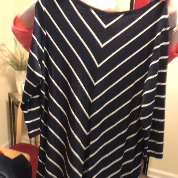 Ladies NWOT striped tunic - Picture 3 of 3